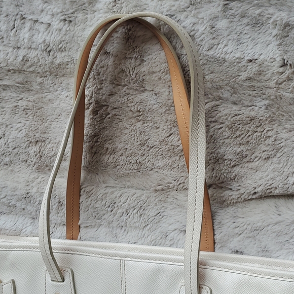 Dooney & Bourke White Pebbled Leather Large Davis Tassel Shopper Tote Bag Purse - Picture 7 of 15